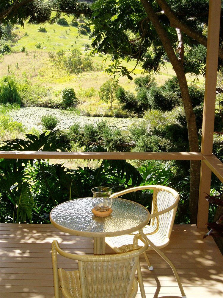 Sensom Boutique Bed And Breakfast Sapphire Beach Exterior photo